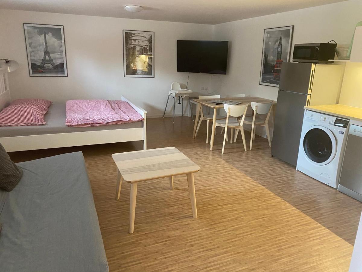 Red Travel Apartment Dvůr Králové nad Labem Eksteriør billede